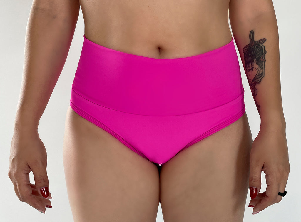 BOTTOM BÁSICO CORTE MEDIO - FUCSIA