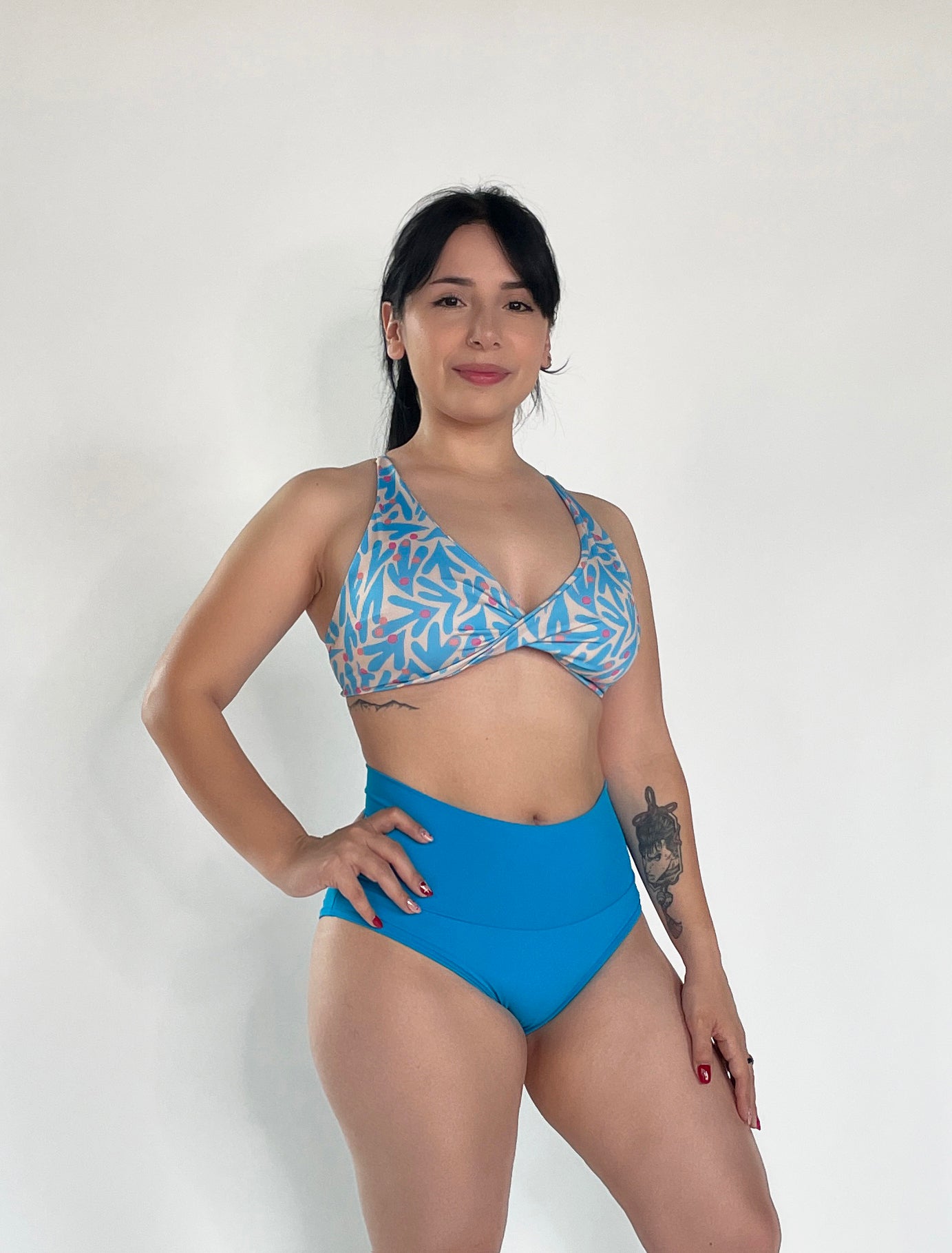 TOP TWIST - EDICIÓN CORALINA